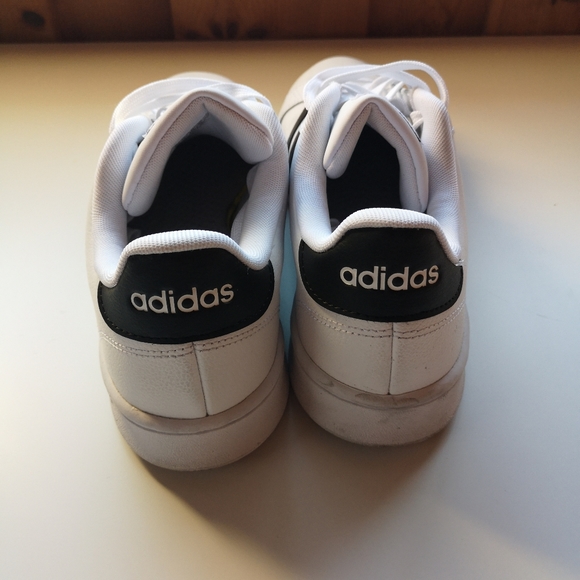 Adidas Grand Court Shoe - Picture 3 of 5